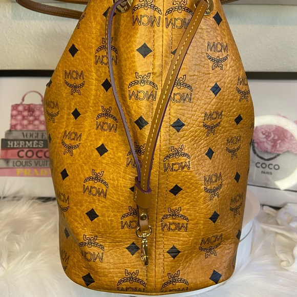 MCM Reversible Liz Medium Shopper in Cognac - Picture 12 of 12